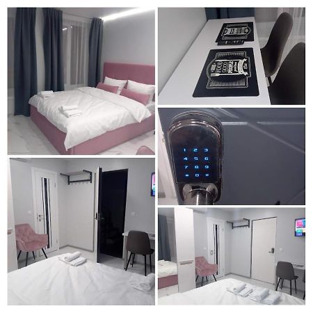New Apartments Vip 3 リヴィウ エクステリア 写真